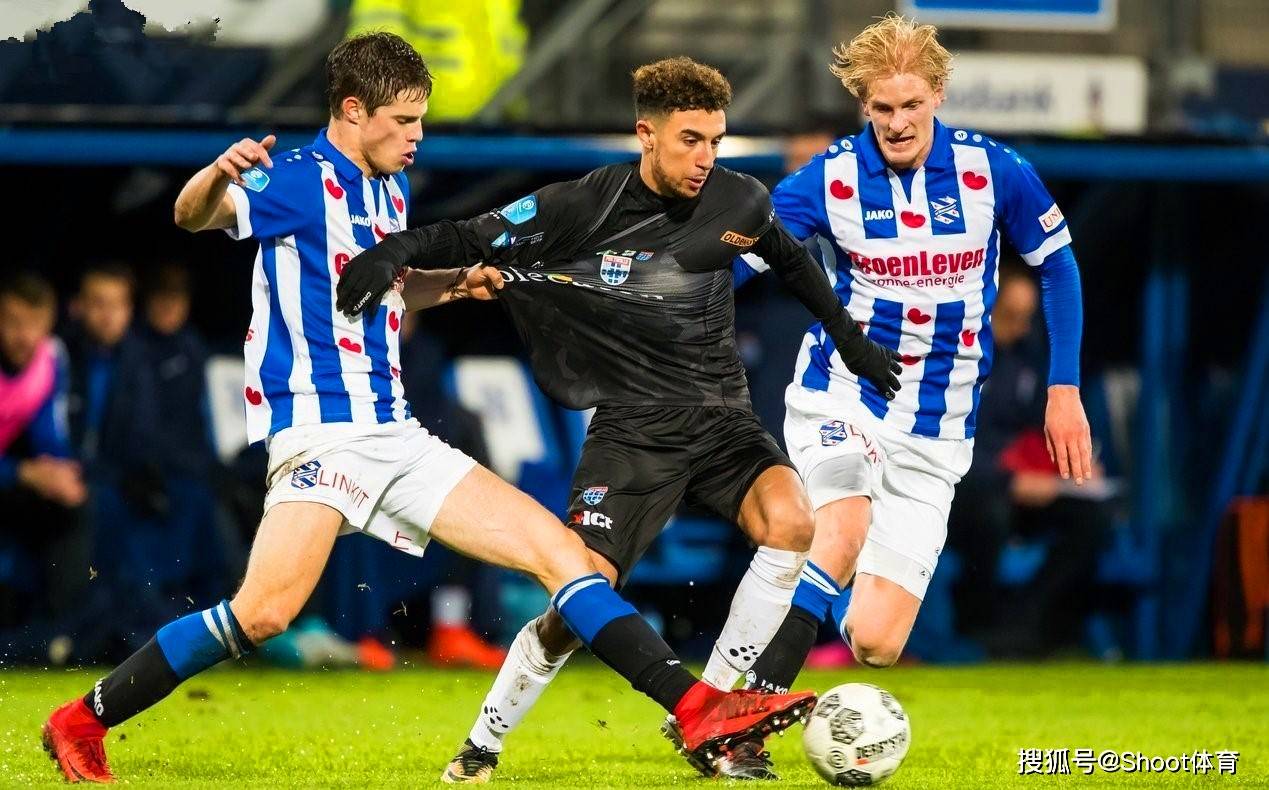 今夜新奥尔良鹈鹕调整名单以备荷甲;止住颓势环节打磨;气氛紧张;控场能力受关注的简单介绍 今夜新奥尔良鹈鹕调整名单以备荷甲;止住颓势环节打磨;气氛紧张;控场能力受关注的简单介绍