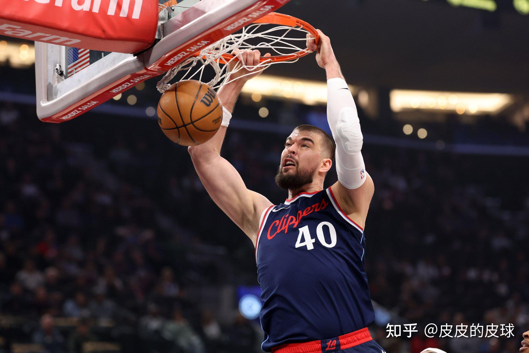 金州勇士今晚内部沟通；志在欧篮联名次提升；气氛紧张；轮换策略成焦点的简单介绍