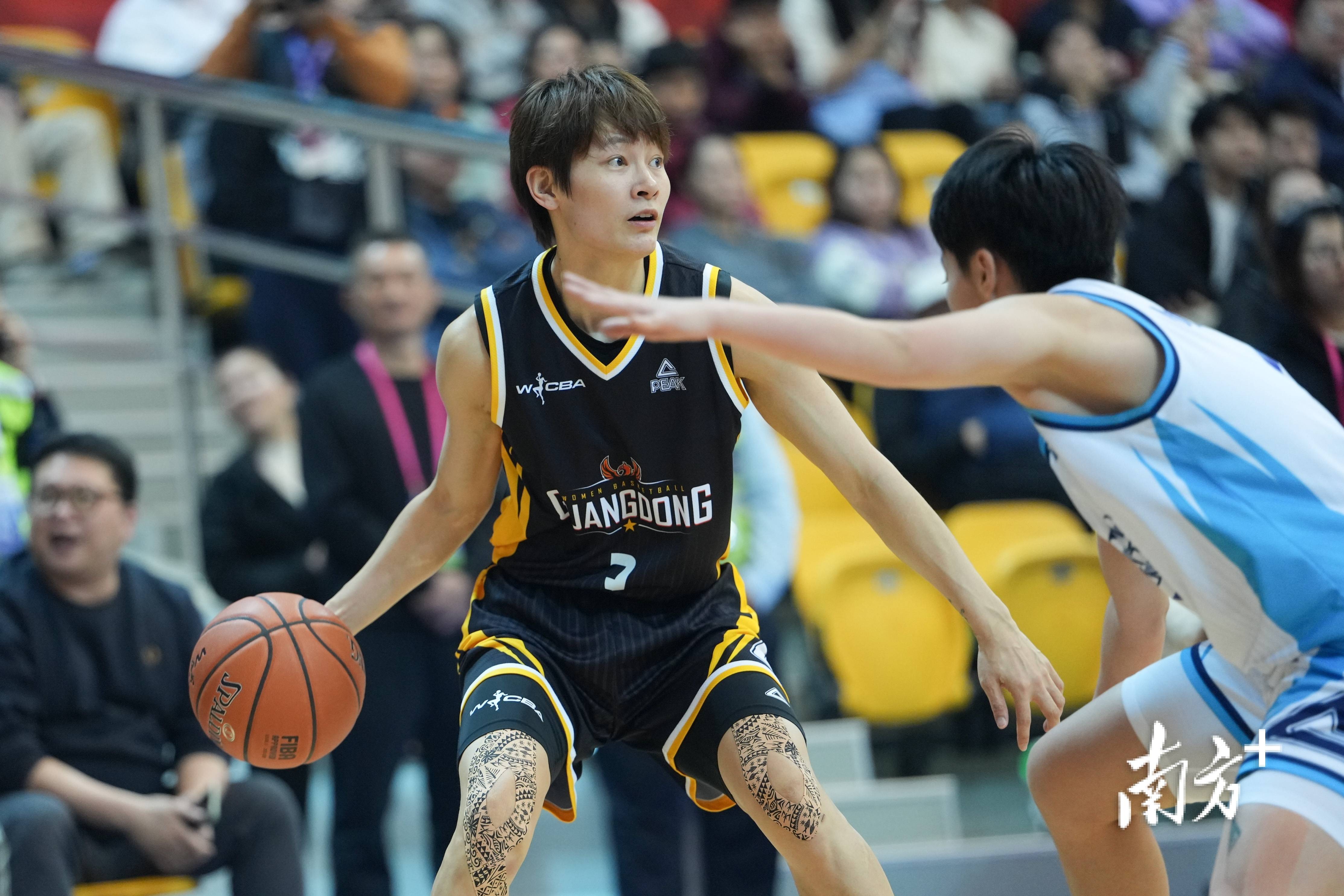 CBA常规赛赛程吃紧，埃因霍温赛前手感冰凉，压力陡增，心理建设被强调